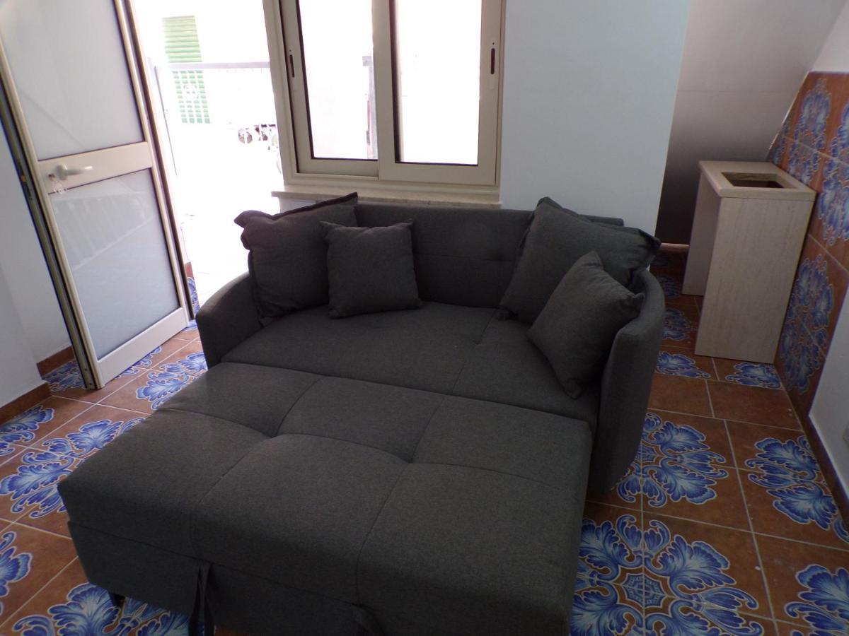 Nuova Aurora Rent Rooms Roccalumera Exterior photo